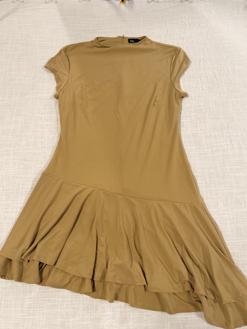 Zara Camel High-Low Ruffle-Hem Cap Sleeve Dress size large new without tags